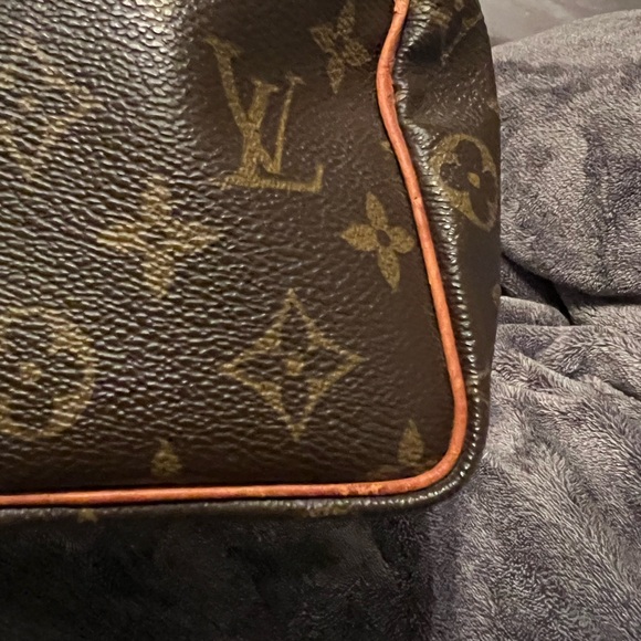 Louis Vuitton Speedy 25 *USED* - Picture 14 of 15